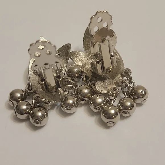 Vintage Pin and Earring Set - Picture 6 of 6